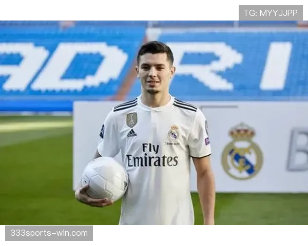 居莱尔 vs 布拉欣·迪亚斯：出场时间分配与角色定位差异分析