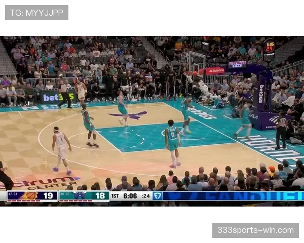 杰伦·格林利用突破创造投篮空间提升关键时刻得分效率