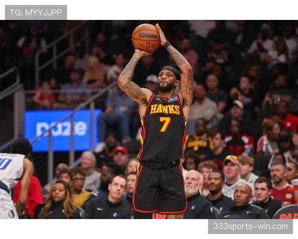 沃克外线无球跑动效率提升显著 改变球队三分攻击节奏